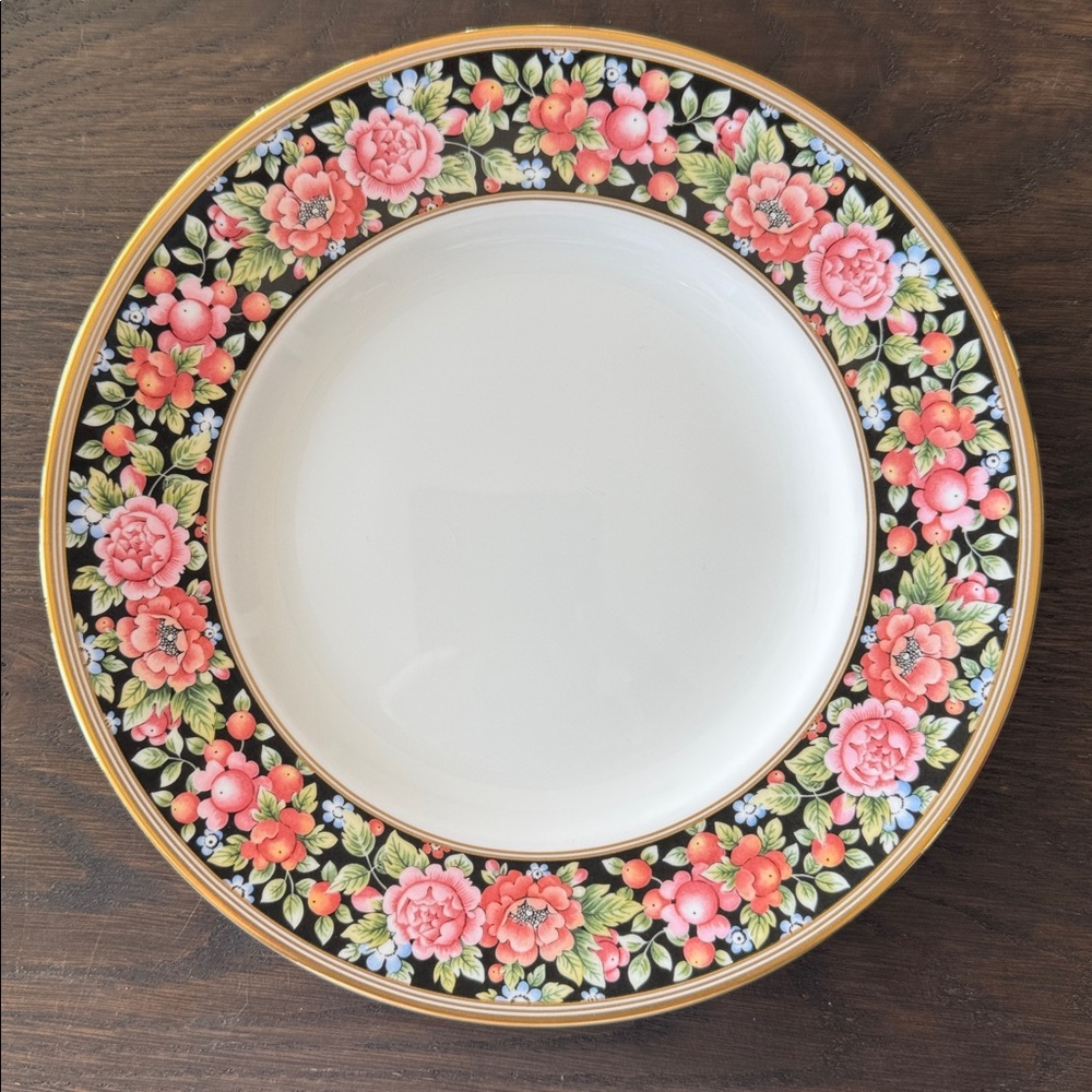 Wedgwood Clio Floral Gold Rim Bone‎ China Salad Plate